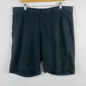 Nike‎ Golf Standard Dri-Fit Black Lightweight Stretch Shorts 10" Inseam Mens 36